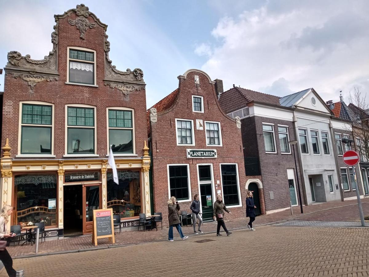 Wellnesshuis Met Hottub, Ligbad En Grote Tuin Tzummarum Exterior foto